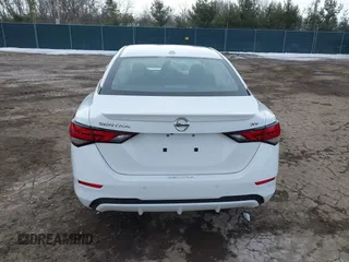 2021 Nissan Sentra SV with VIN 3N1AB8CV5MY268500, listed as a IAAI auction lot 41576778 with 22,137 mi miles and . Bid and sale history available at DreamBid. Image 16.