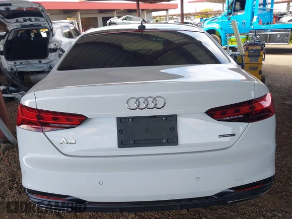 2021 Audi A5 S line Premium Plus z VIN WAUTAAF56MA029485, wystawiony jako IAAI lot #42064786 z przebiegiem 53 808 mil mil oraz . Historia ofert i sprzedaży dostępna na DreamBid. Obrazek 16.