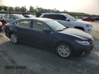 2014 Lexus ES 330 with VIN JTHBK1GG0E2132133, listed as a Copart auction lot 59040015 with 83,088 mi miles and Salvage title. Bid and sale history available at DreamBid. Image 4.