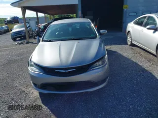 2016 Chrysler 200 S z VIN 1C3CCCBB0GN144833, wystawiony jako IAAI lot #42192284 z przebiegiem 138 074 mil mil oraz . Historia ofert i sprzedaży dostępna na DreamBid. Obrazek 13.