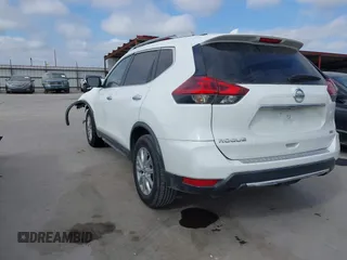 2018 Nissan Rogue SV with VIN KNMAT2MT6JP533085, listed as a IAAI auction lot 41775292 with 72,838 mi miles and . Bid and sale history available at carsss.com. Image 3.