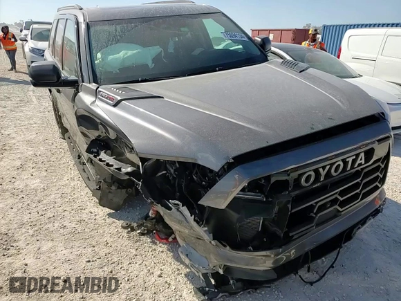 2023 Toyota Sequoia SR5 with VIN 7SVAAABA3PX018996, listed as a Copart auction lot 75094134 with 13,285 mi miles and Salvage Title. Bid and sale history available at carsss.com. Image 11.