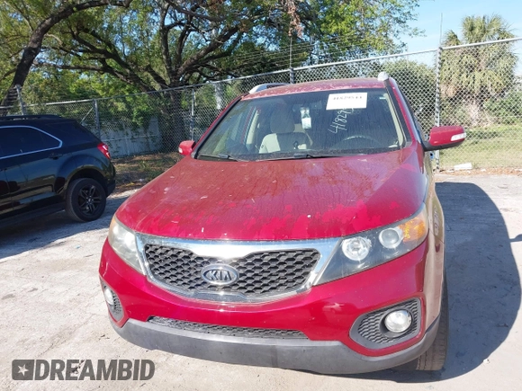 2011 Kia Sorento LX with VIN 5XYKTDA2XBG078063, listed as a IAAI auction lot 41829544 with 174,081 mi miles. Bid and sale history available at carsss.com. Image 6.