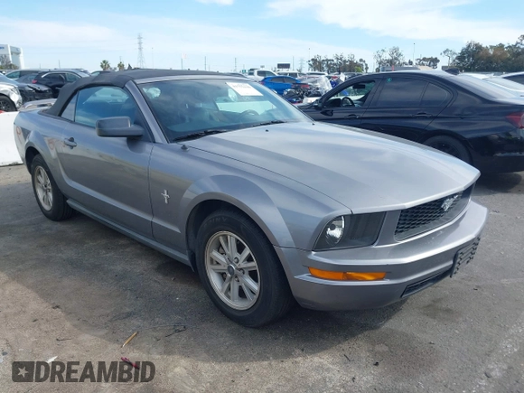 2006 Ford Mustang Standard with VIN 1ZVFT84N165149418, listed as a IAAI auction lot 41752120 with 131,177 mi miles and . Bid and sale history available at carsss.com. Image 1.