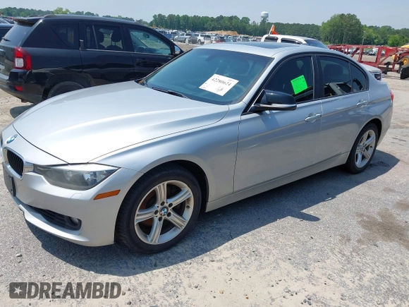 2013 BMW 3 Series 328i xDrive with VIN WBA3B3C52DJ975970, listed as a IAAI auction lot 42280624 with 2,262,225 mi miles and . Bid and sale history available at DreamBid. Image 14.
