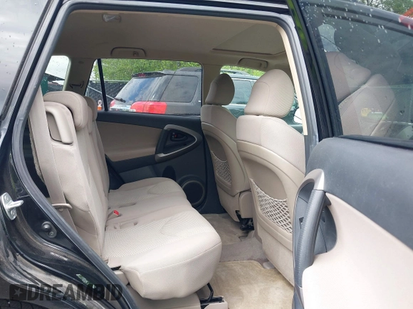 2007 Toyota RAV4 Limited с VIN JTMBD31V875055950, выставлен на аукционе IAAI как лот 42153526 с пробегом 157 554 миль миль и . История ставок и продаж доступна на DreamBid. Изображение 8.