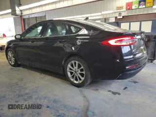 2020 Ford Fusion SE with VIN 3FA6P0HD4LR146442, listed as a Copart auction lot 51035875 with 109,163 mi miles and Salvage Title. Bid and sale history available at DreamBid. Image 2.