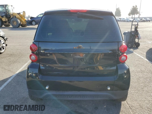 2014 Smart fortwo Pure z VIN WMEEJ3BA0EK744172, wystawiony jako Copart lot #87331964 z przebiegiem 85 162 mil mil oraz Czysty tytuł • Clean title. Historia ofert i sprzedaży dostępna na DreamBid. Obrazek 6.