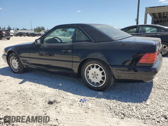 1997 Mercedes-Benz SL 500 z VIN WDBFA63F4VF151890, wystawiony jako Copart lot #53715385 z przebiegiem 165 459 mil mil oraz Czysty tytuł • Clean title. Historia ofert i sprzedaży dostępna na DreamBid. Obrazek 2.
