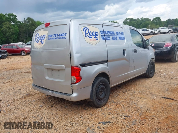 2015 Nissan NV200 SV with VIN 3N6CM0KNXFK706756, listed as a IAAI auction lot 42173135 with 246,868 mi miles. Bid and sale history available at carsss.com. Image 4.