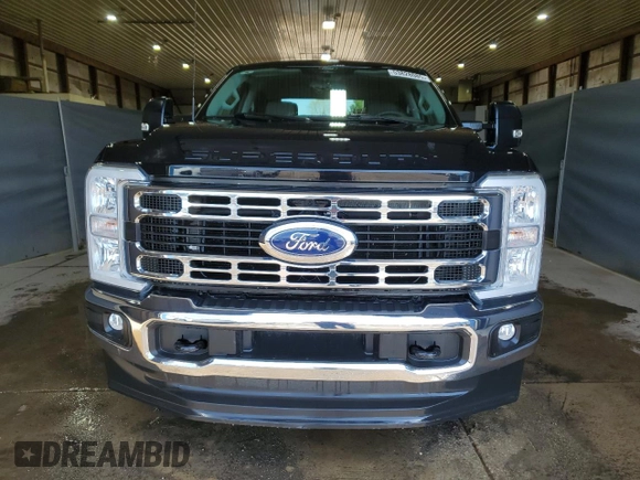 2024 Ford Super Duty F-250 SRW XL with VIN 1FT7W2BT7RED53643, listed as a Copart auction lot 53828085 with 36,514 mi miles and Clean Title. Bid and sale history available at carsss.com. Image 5.