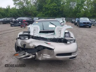 1998 Chevrolet Corvette z VIN 1G1YY22G6W5130421, wystawiony jako IAAI lot #42352420 z przebiegiem 179 148 mil mil oraz . Historia ofert i sprzedaży dostępna na DreamBid. Obrazek 12.