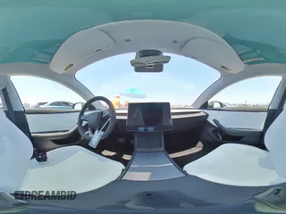2025 Tesla Model 3 Long Range z VIN 5YJ3E1EA3SF975991, wystawiony jako Copart lot #55629765 z przebiegiem Nie podano mil oraz Szkoda całkowita • Salvage title. Historia ofert i sprzedaży dostępna na DreamBid. Obrazek 14.
