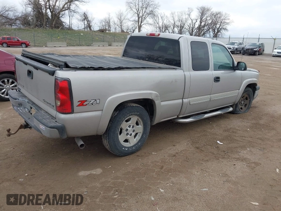 2004 Chevrolet Silverado 1500 Z71 with VIN 1GCEK19T54Z139397, listed as a IAAI auction lot 41932448 with 257,211 mi miles and . Bid and sale history available at DreamBid. Image 4.