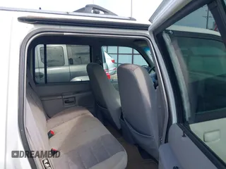 1999 Ford Explorer XLT z VIN 1FMZU32E9XZB70428, wystawiony jako IAAI lot #42697066 z przebiegiem 183 745 mil mil oraz . Historia ofert i sprzedaży dostępna na DreamBid. Obrazek 8.