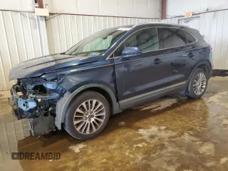2015 Lincoln MKC z VIN 5LMCJ2A90FUJ42586, wystawiony jako Copart lot #60414835 z przebiegiem 84 761 mil mil oraz Szkoda całkowita • Salvage title. Historia ofert i sprzedaży dostępna na DreamBid. Obrazek 1.