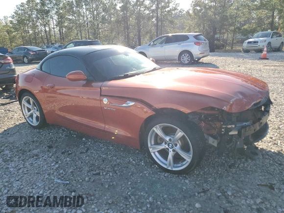 2014 BMW Z4 sDrive28i z VIN WBALL5C59EP556599, wystawiony jako Copart lot #44781125 z przebiegiem Nie podano mil oraz Czysty tytuł • Clean title. Historia ofert i sprzedaży dostępna na DreamBid. Obrazek 4.