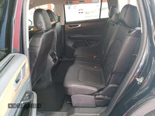 2024 Volkswagen Atlas SE с VIN 1V2HR2CA0RC565268, выставлен на аукционе IAAI как лот 42796122 с пробегом 25 132 миль миль и . История ставок и продаж доступна на DreamBid. Изображение 25.