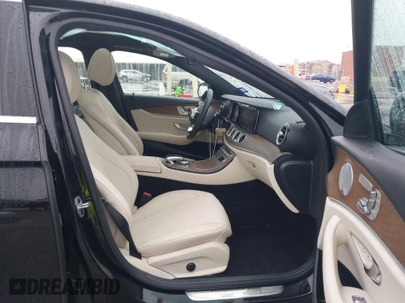 2018 Mercedes-Benz E-Class E 300 with VIN WDDZF4JB0JA480457, listed as a IAAI auction lot 41548033 with 54,732 mi miles. Bid and sale history available at carsss.com. Image 5.