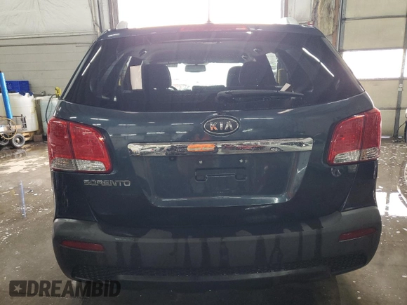 2011 Kia Sorento LX with VIN 5XYKTCA14BG002288, listed as a Copart auction lot 87329844 with 137,858 mi miles and Salvage Title. Bid and sale history available at carsss.com. Image 6.