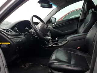 2016 Kia Cadenza Premium with VIN KNALN4D70G5204661, listed as a Copart auction lot 79271644 with 164,418 mi miles and Salvage Title. Bid and sale history available at carsss.com. Image 7.