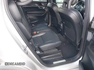 2018 Volvo XC90 Momentum z VIN YV4A22PK1J1326237, wystawiony jako IAAI lot #42224960 z przebiegiem 126 153 mil mil oraz . Historia ofert i sprzedaży dostępna na DreamBid. Obrazek 8.
