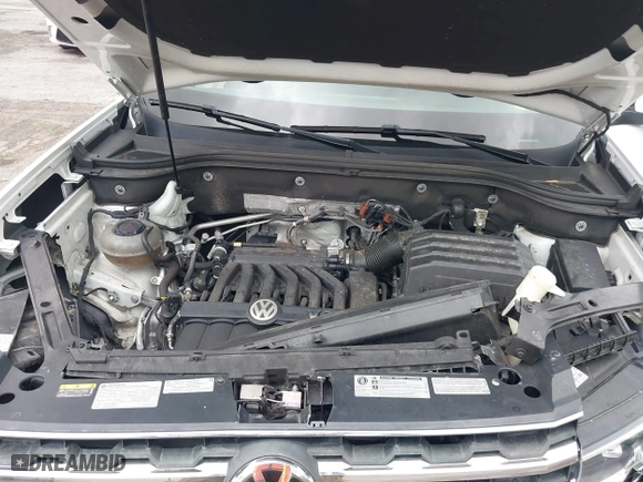 2018 Volkswagen Atlas 3.6L V6 SEL with VIN 1V2MR2CA9JC572206, listed as a IAAI auction lot 41995114 with 64,324 mi miles. Bid and sale history available at carsss.com. Image 10.