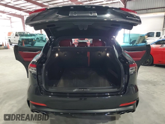 2022 Maserati Levante with VIN ZN661YUM1NX400441, listed as a Copart auction lot 84326324 with 11,966 mi miles and Salvage title. Bid and sale history available at DreamBid. Image 6.
