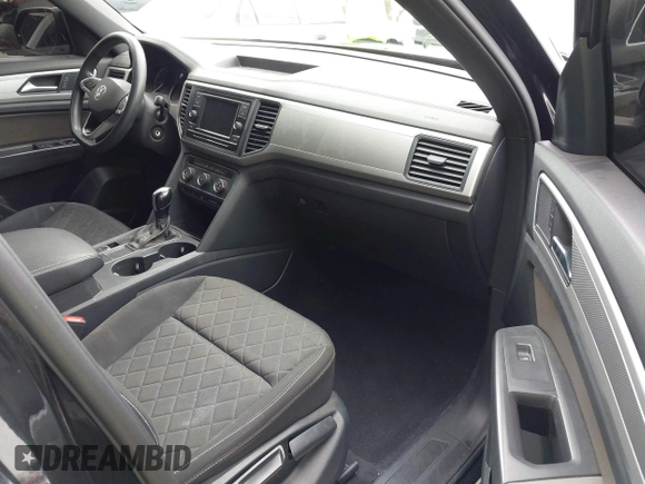 2021 Volkswagen Atlas S with VIN 1V2AC2CA3MC224104, listed as a IAAI auction lot 42500452 with 54,766 mi miles and . Bid and sale history available at DreamBid. Image 5.