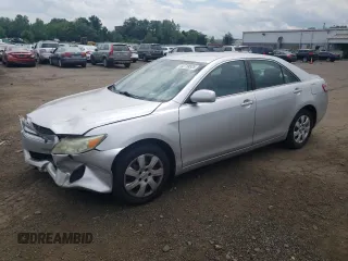 2011 Toyota Camry LE with VIN 4T1BF3EK1BU162018, listed as a Copart auction lot 62719525 with 198,691 mi miles and Salvage title. Bid and sale history available at DreamBid. Image 1.