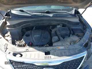 2015 Kia Sorento LX with VIN 5XYKTCA69FG584972, listed as a IAAI auction lot 42315973 with 165,907 mi miles and . Bid and sale history available at DreamBid. Image 10.