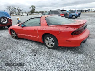 2001 Pontiac Firebird with VIN 2G2FS22K312101830, listed as a Copart auction lot 46037725 with 201,184 mi miles and Clean Title. Bid and sale history available at carsss.com. Image 2.