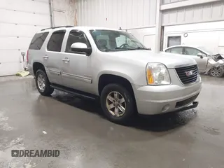 2011 GMC Yukon SLE with VIN 1GKS2AE01BR233860, listed as a IAAI auction lot 41838392 with 226,611 mi miles. Bid and sale history available at carsss.com. Image 1.