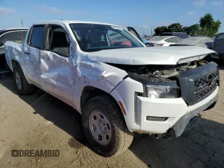 2024 Nissan Frontier Pro-4X with VIN 1N6ED1EK9RN637086, listed as a Copart auction lot 66204205 with 27,713 mi miles and Salvage title. Bid and sale history available at DreamBid. Image 4.