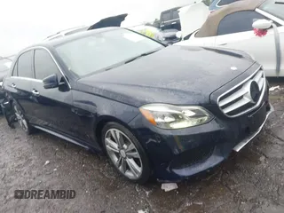 2016 Mercedes-Benz E 350 Sport с VIN WDDHF5KB8GB231861, выставлен на аукционе IAAI как лот 41972159 с пробегом 226 555 миль миль и . История ставок и продаж доступна на DreamBid. Изображение 1.