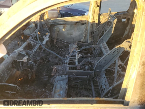 2016 Ram 1500 Tradesman z VIN 1C6RR7FM5GS174684, wystawiony jako Copart lot #87287184 z przebiegiem Nie podano mil oraz Nie do naprawy • Non repairable. Historia ofert i sprzedaży dostępna na DreamBid. Obrazek 7.