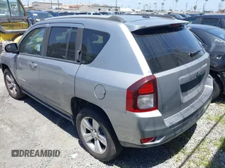 2016 Jeep Compass Sport with VIN 1C4NJCBA6GD634202, listed as a IAAI auction lot 42104725 with 91,961 mi miles and . Bid and sale history available at DreamBid. Image 3.