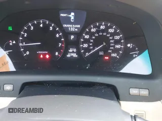 2011 Lexus LS 460 z VIN JTHBL5EF6B5104359, wystawiony jako IAAI lot #41808178 z przebiegiem 215 808 mil mil oraz . Historia ofert i sprzedaży dostępna na DreamBid. Obrazek 15.