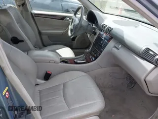 2006 Mercedes-Benz C 230 Sport с VIN WDBRF56H16F737289, выставлен на аукционе IAAI как лот 42042829 с пробегом 147 722 миль миль и . История ставок и продаж доступна на DreamBid. Изображение 5.