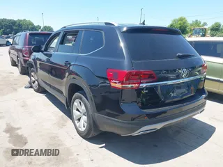 2018 Volkswagen Atlas SE с VIN 1V2KR2CA4JC519792, выставлен на аукционе IAAI как лот 42663715 с пробегом 124 682 миль миль и . История ставок и продаж доступна на DreamBid. Изображение 3.