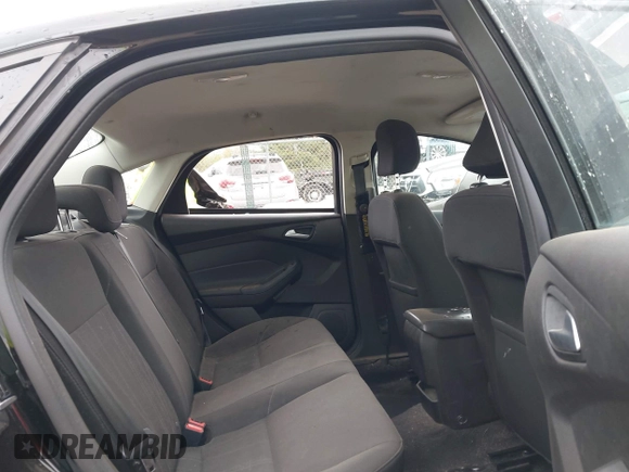 2016 Ford Focus SE with VIN 1FADP3F26GL280805, listed as a IAAI auction lot 42031492 with 146,986 mi miles. Bid and sale history available at carsss.com. Image 8.