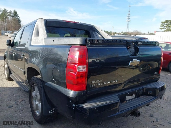 2007 Chevrolet Avalanche LT w/3LT with VIN 3GNFK12337G211143, listed as a IAAI auction lot 41609539 with 232,120 mi miles. Bid and sale history available at carsss.com. Image 3.