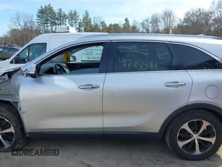 2016 Kia Sorento EX with VIN 5XYPHDA50GG180688, listed as a IAAI auction lot 41745044 with 107,952 mi miles. Bid and sale history available at carsss.com. Image 15.