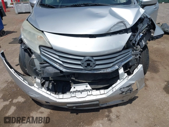 2015 Nissan Note SV with VIN 3N1CE2CP2FL380122, listed as a IAAI auction lot 42049733 with 200,002 mi miles and . Bid and sale history available at DreamBid. Image 6.