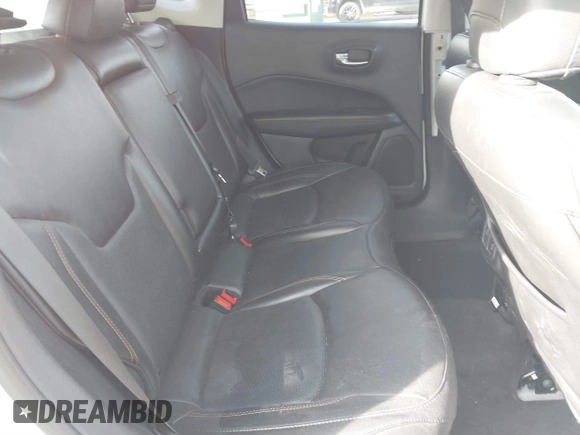 2020 Jeep Compass Limited with VIN 3C4NJCCB2LT247237, listed as a IAAI auction lot 41832949 with 58,625 mi miles. Bid and sale history available at carsss.com. Image 8.