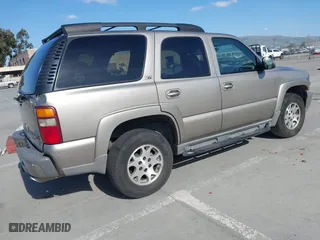 2001 Chevrolet Tahoe LS with VIN 1GNEK13T51R184450, listed as a IAAI auction lot 41773131 with 290,093 mi miles. Bid and sale history available at carsss.com. Image 4.