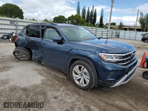 2023 Volkswagen Atlas SE z VIN 1V2WR2CA2PC537153, wystawiony jako Copart lot #74690524 z przebiegiem 10 628 mil mil oraz Szkoda całkowita • Salvage title. Historia ofert i sprzedaży dostępna na DreamBid. Obrazek 4.