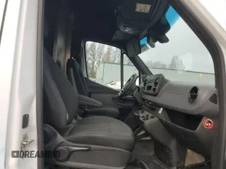 2021 Mercedes-Benz Sprinter Cargo with VIN W1Y4EBHY9MT059542, listed as a Copart auction lot 85926744 with 95,115 mi miles and Salvage Title. Bid and sale history available at carsss.com. Image 10.