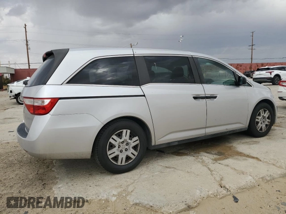 2013 Honda Odyssey LX z VIN 5FNRL5H22DB039777, wystawiony jako Copart lot #59398315 z przebiegiem 228 528 mil mil oraz Czysty tytuł • Clean title. Historia ofert i sprzedaży dostępna na DreamBid. Obrazek 3.