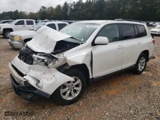 2011 Toyota Highlander with VIN 5TDZK3EH6BS044859, listed as a Copart auction lot 50232875 with 223,996 mi miles and Salvage Title. Bid and sale history available at carsss.com. Image 1.